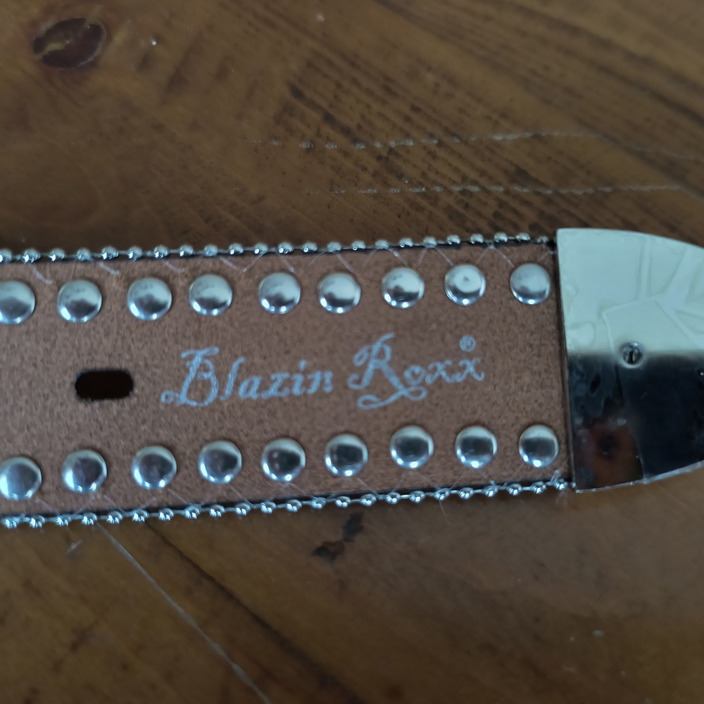 Blazin Roxx Silver and Black Women's Belt - Picture 4 of 6